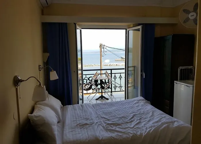 Miramare فندق 3*